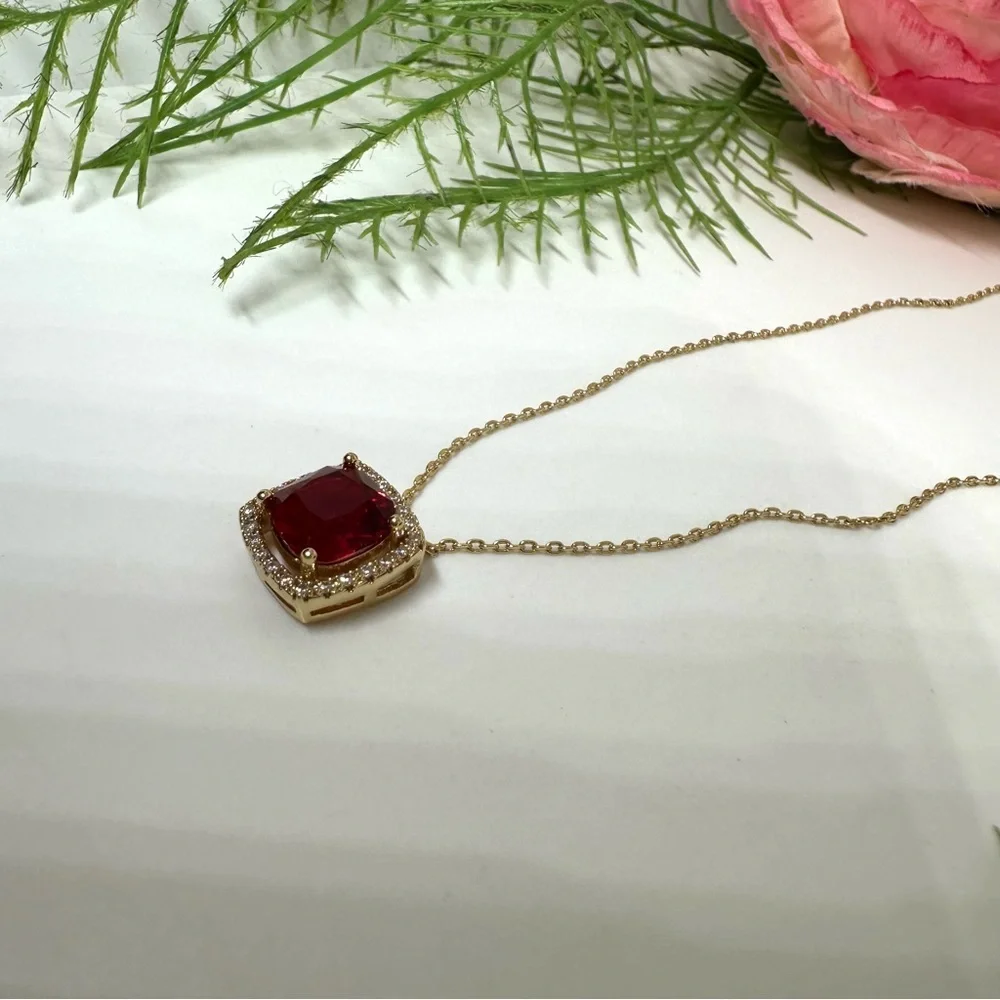 NEW⚜️ Red Crystal Charm Necklace